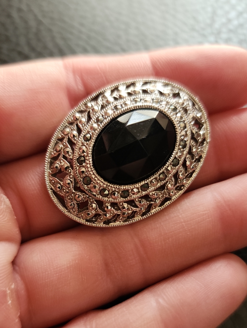 1928 Brooch - Picture 2 of 7
